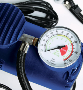 Μίνι Κομπρεσέρ - Κομφλέρ Αέρος Αυτοκινήτου με Μανόμετρο GOOD YEAR Compressor With Manometer.